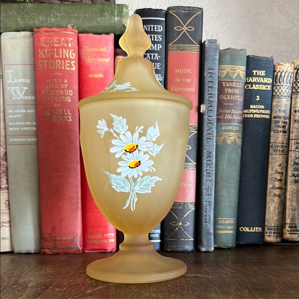 Vintage Westmoreland Yellow Mist Colonial Candy Dish with Lid Hand-Painted Daisy